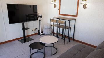 Superior Cottage | Living area