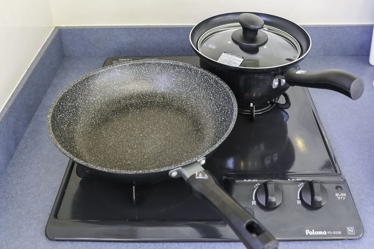 fridge, microwave, stovetop, electric kettle