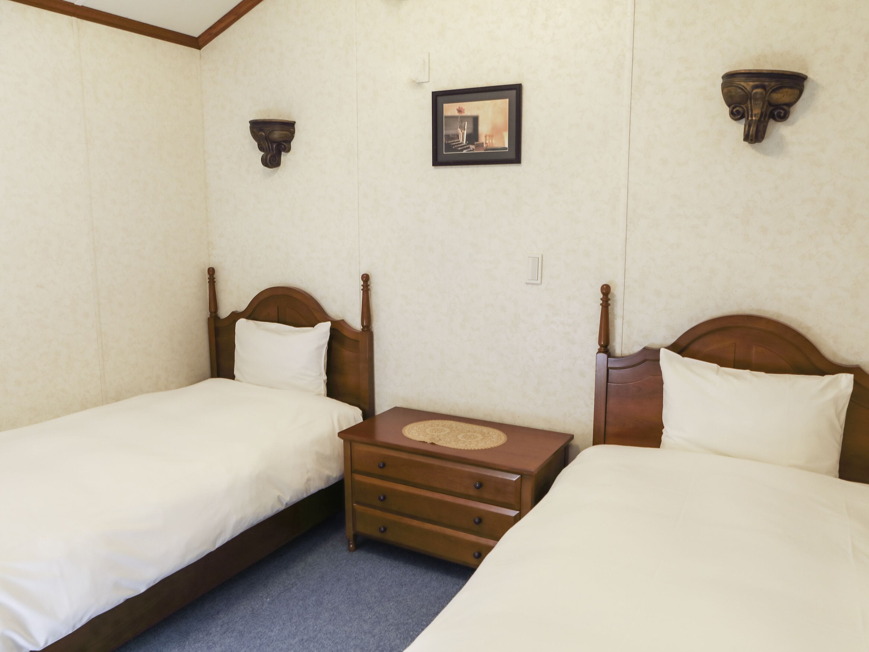 individually decorated, free wifi