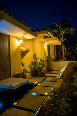 Courtyard - Kouriisland hotel cava (Nakijin)