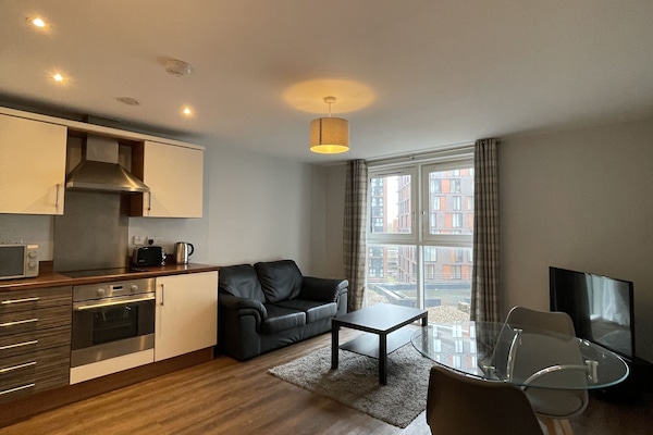 Apartment, 1 Schlafzimmer | 2 Schlafzimmer, Bügeleisen/Bügelbrett, kostenloses WLAN, Bettwäsche