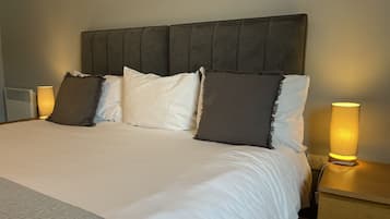 Apartamento estándar, 1 habitación | 2 dormitorios, tabla de planchar con plancha, wifi gratis y ropa de cama