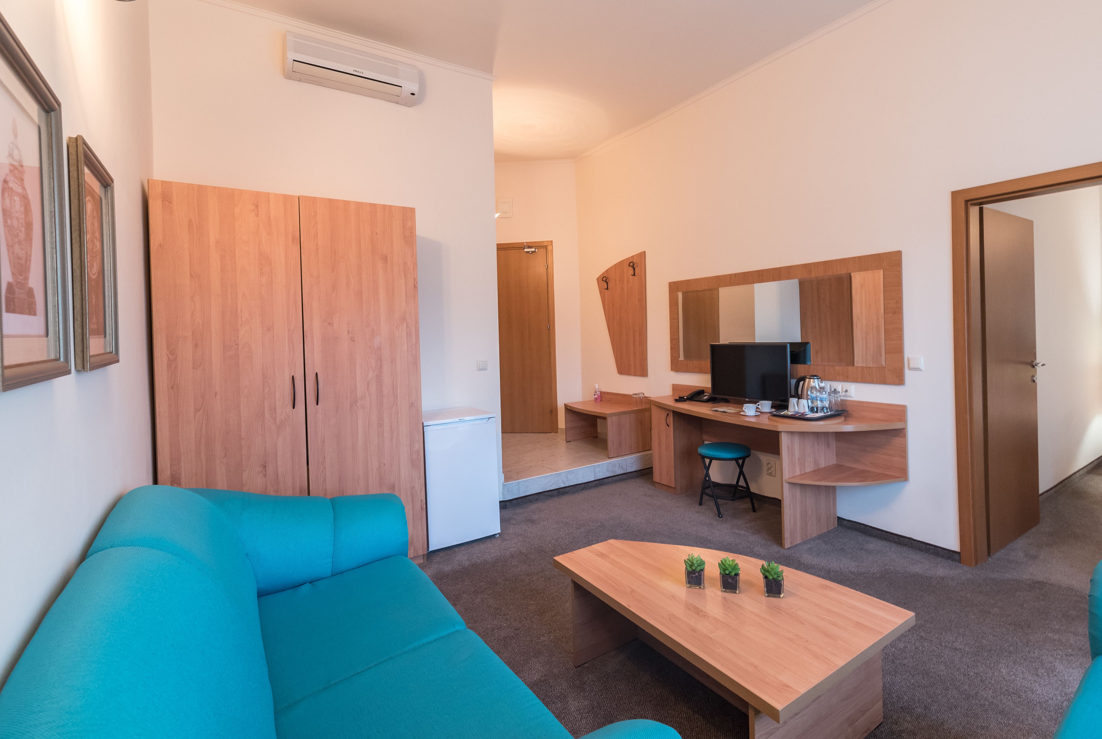 Photo - Lotus Family Hotel - Free Parking