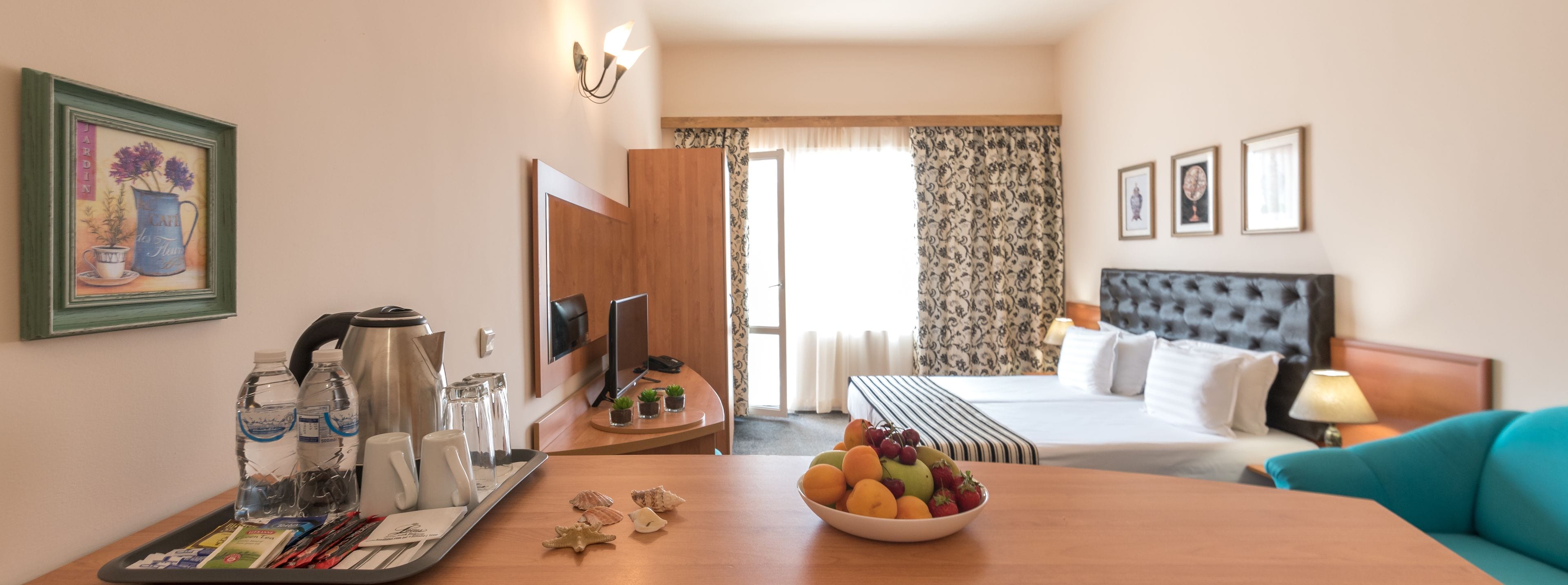 Deluxe-Studio, Balkon (3 people) | Minibar, Verdunkelungsvorhänge, Bügeleisen/Bügelbrett, kostenloses WLAN