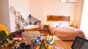 Royal-Suite, Stadtblick (Eneide) | Innen-/Außenpool