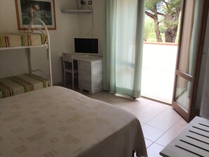 Superior Triple Room | Terrace/patio