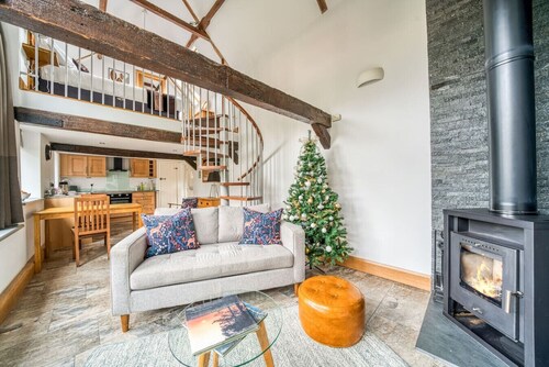 Beautiful Old Barn | New Forest | Just For Two