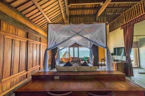 套房 | 办公桌、遮光窗帘、免费 WiFi