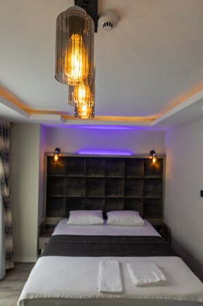 1 bedroom, premium bedding, in-room safe, desk - New Galata Hotels (Istanbul)
