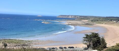 Beach nearby, sun-loungers