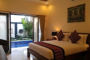 Egyptian cotton sheets, premium bedding, memory-foam beds, in-room safe