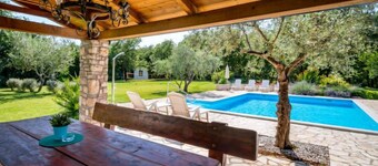 Apartment Fiore by Interhome