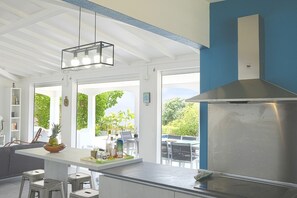 Dining - A spacious villa under the trade winds (Saint François)