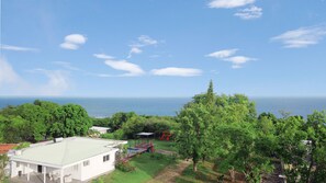 Exterior - A spacious villa under the trade winds (Saint François)