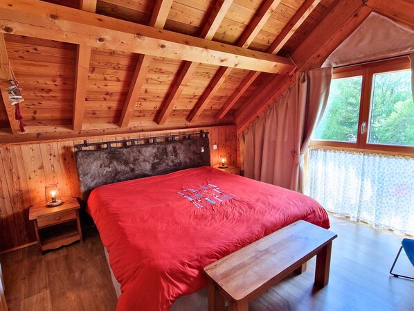 2 bedrooms, WiFi (free)