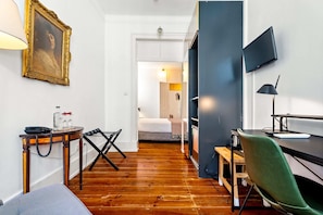 Habitació doble o amb dos llits individuals | 1 dormitori, roba de llit hipoal·lergògena i minibar