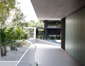 Property entrance - Voula Lofts (Vari-Voula-Vouliagmeni)