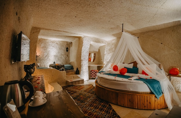 Suite | Minibar, individually decorated, laptop workspace, blackout drapes - Prime Cappadocia Suites (Avanos)
