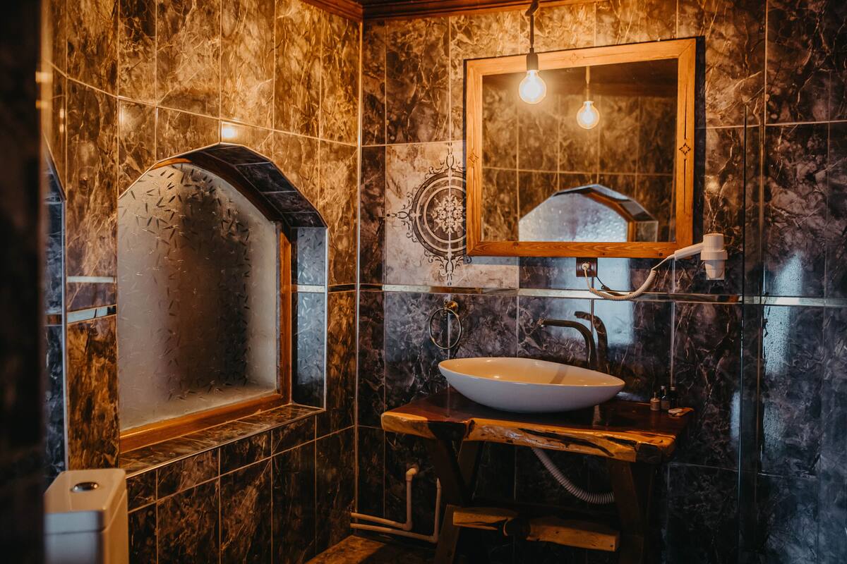 suite | bathroom | shower, free toiletries, hair dryer, bathrobes