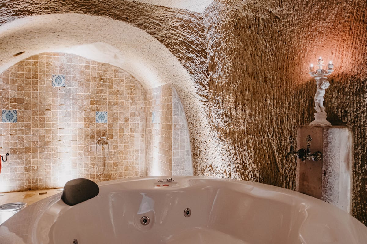 suite | private spa tub