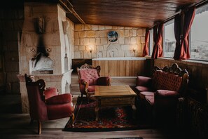 King Suite | 起居区 | 液晶电视