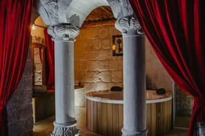 Suite | Bathroom | Shower, free toiletries, hair dryer, bathrobes - Prime Cappadocia Suites (Avanos)