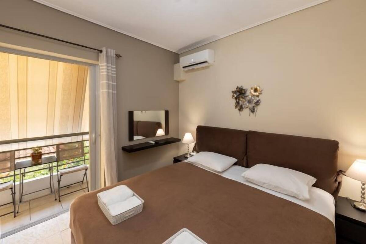 1 bedroom, premium bedding, Tempur-Pedic beds, individually decorated