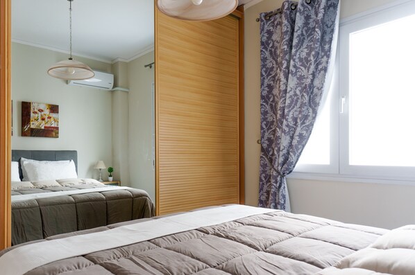 1 chambre, fer et planche à repasser, Wi-Fi, literie fournie