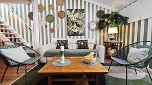 Deluxe Studio, Terrace (Open Space Studio 5) | Living area | 80-inch flat-screen TV with cable channels, TV