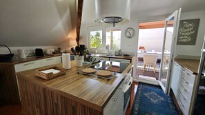 Lägenhet Premium - 1 sovrum - terrass (Studio 9 Rooftop + Terrace) | Eget kök | Kylskåp, mikrovågsugn, ugn och spishäll