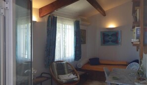 1 bedroom, iron/ironing board, WiFi