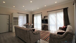 Villa, 2 Schlafzimmer | Wohnzimmer | LCD-Fernseher