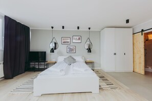 Comfort Διαμέρισμα, Θέα στην Πόλη | Κλινοσκεπάσματα υψηλής ποιότητας, χώρος εργασίας για λάπτοπ 