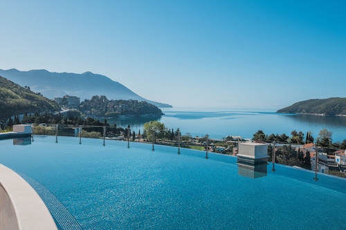 Iberostar Waves Slavija