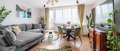 Apartment (9 – Skwer Kościuszki 17/19C) | Living area | Flat-screen TV