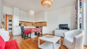 Lägenhet (12 – 3 Maja 19) | Vardagsrum | Platt-tv