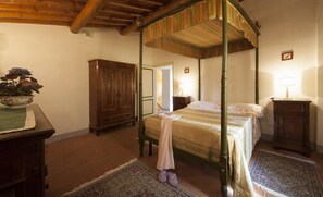 3 habitaciones, tabla de planchar con plancha y wifi gratis 