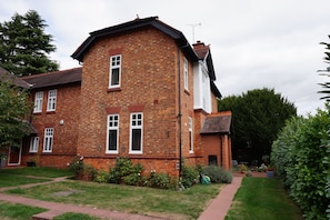 Exterior - Catherines House (Solihull)