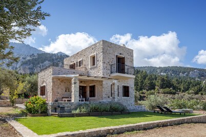 Villa Lagoudi Stone House