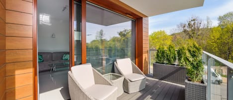 Apartment (Kiedronia 8/6) | Iron/ironing board, free WiFi, bed sheets