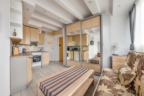 公寓 (32/47) | 笔记本电脑工作区、熨斗/熨�衣板、免费 WiFi、床单