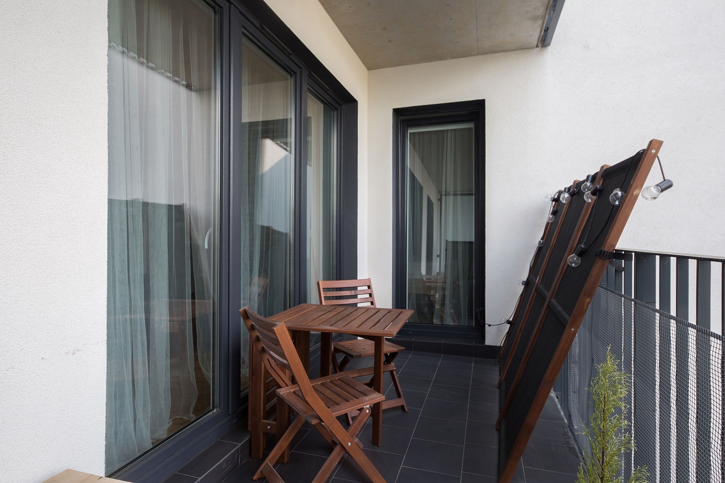 Comfort Apart Daire, Avlu Manzaralı | Balkon