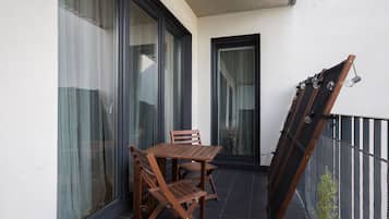 Appartement Confort, vue cour intérieure | Balcon