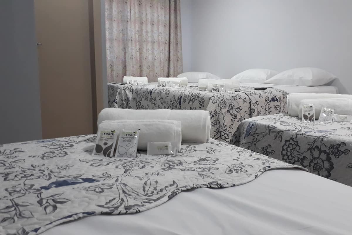 quintuple room, pool view | egyptian cotton sheets, premium bedding, memory-foam beds