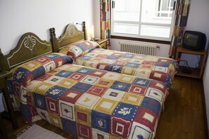 Departamento, 1 habitación | Decoración personalizada, escritorio, cunas y camas extra 