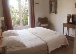 Décoration personnalisée, ameublement personnalisé, bureau