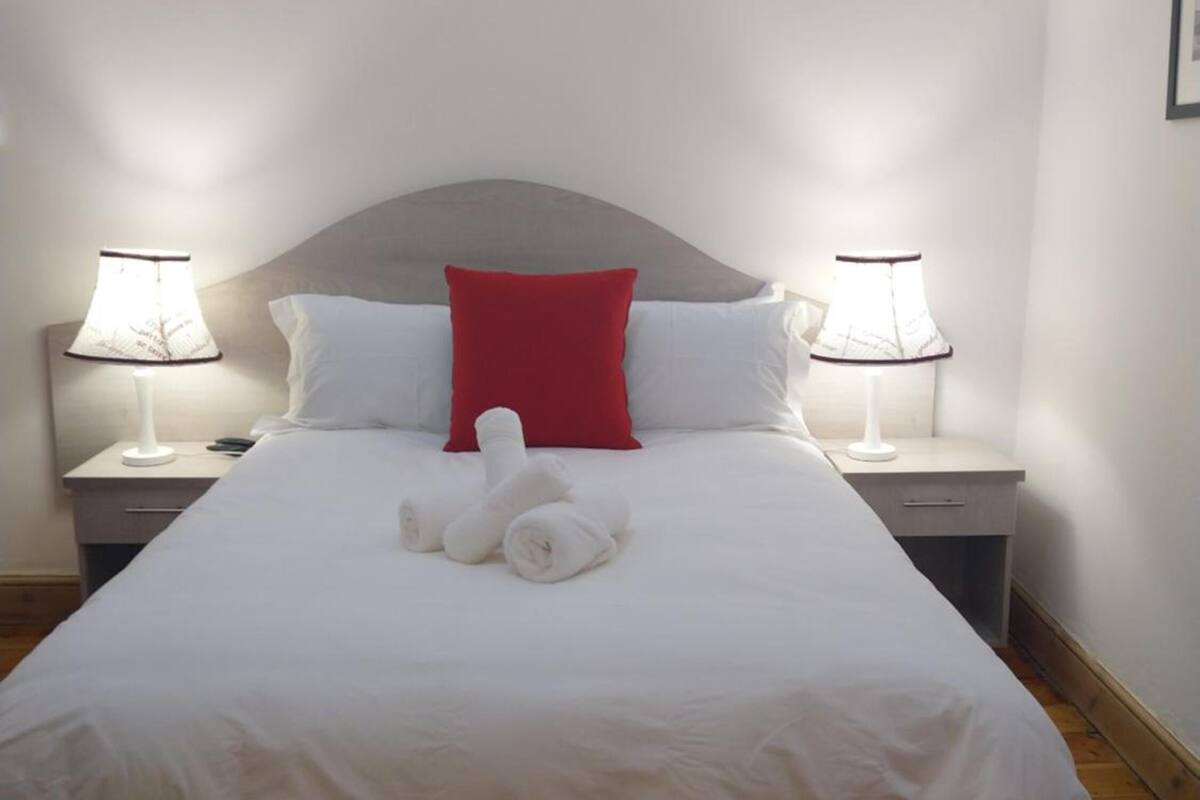 in-room safe, desk, laptop workspace, free wifi