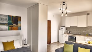 Deluxe Studio - Warsaw Airport ApartHotel (Warsaw)