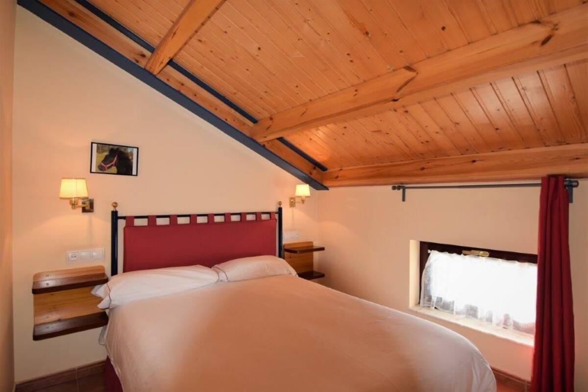 Junior Suite | In-room safe, desk, blackout drapes, iron/ironing board