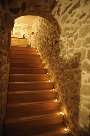 Interior - Locanda Alpina (Novella)